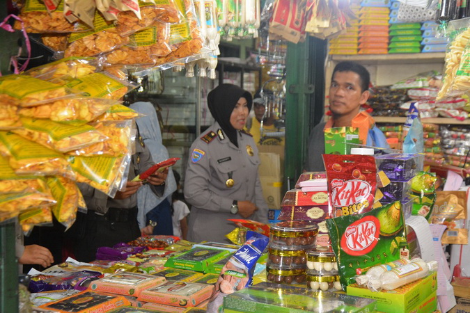 Polresta Pekanbaru Sidak Importir Makanan 